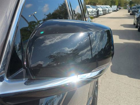 Used 2022 Jeep Grand Cherokee Overland image 13