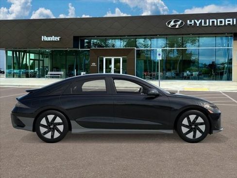 New 2025 Hyundai Ioniq 6 SE image 7