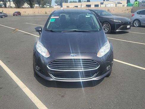 Used 2016 Ford Fiesta Titanium FWD image 3