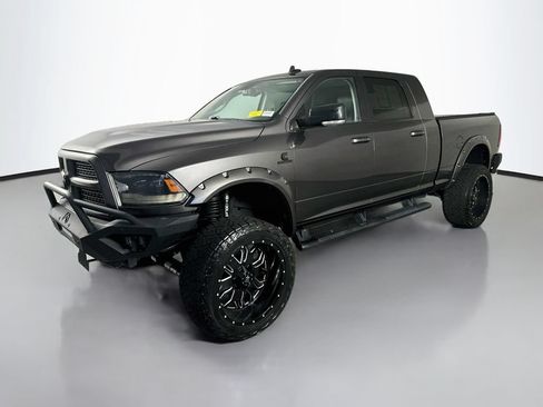 Used 2017 RAM 2500 Laramie w/ Sport Appearance Group AWD/4WD image 3