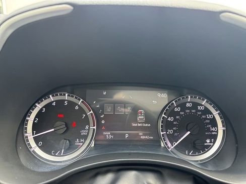 Used 2023 Toyota Highlander XLE AWD/4WD image 13
