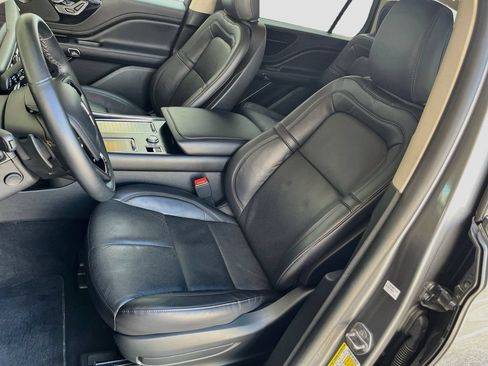 Used 2023 Lincoln Aviator Reserve w/ Equipment Group 201A AWD/4WD image 21