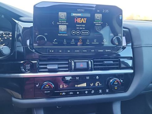 Used 2025 Nissan Pathfinder SL w/ SL Premium Package AWD/4WD image 20