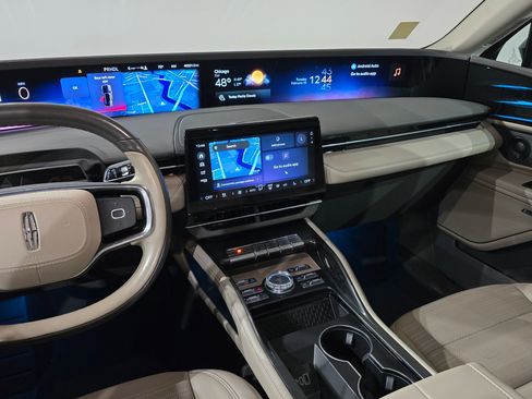 Used 2024 Lincoln Nautilus Reserve w/ Equipment Group 202A image 28