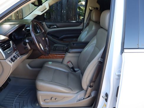 Used 2020 Chevrolet Tahoe Premier AWD/4WD image 19