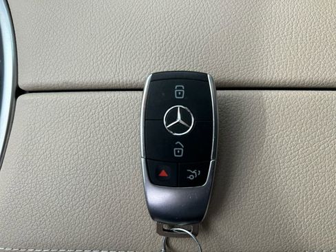 Used 2019 Mercedes-Benz C 300 4MATIC Sedan image 31