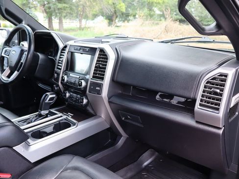 Used 2016 Ford F150 Platinum w/ Technology Package AWD/4WD image 17