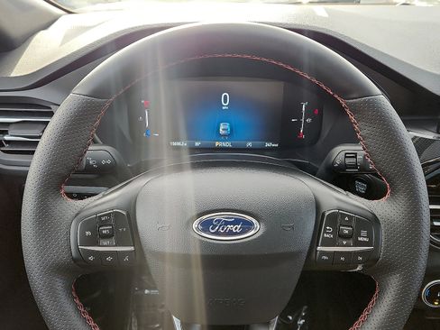 Used 2025 Ford Escape ST-Line w/ Cold Weather Package image 21