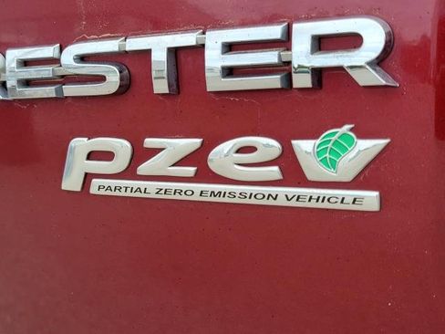 Used 2014 Subaru Forester 2.5i image 6