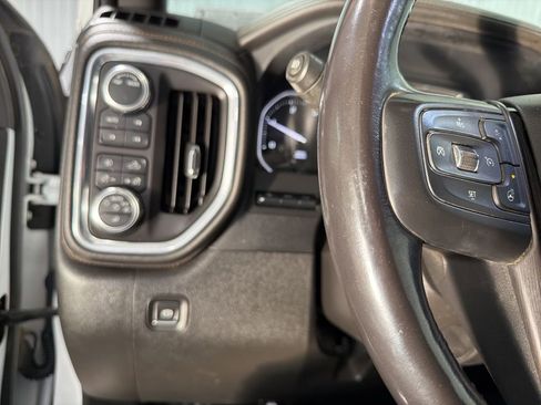 Used 2022 GMC Sierra 3500 AT4 w/ AT4 Preferred Package image 39