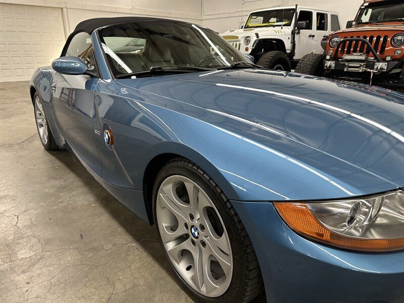 Used 2003 BMW Z4 3.0i RWD image 38