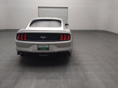 Used 2019 Ford Mustang Premium RWD image 7