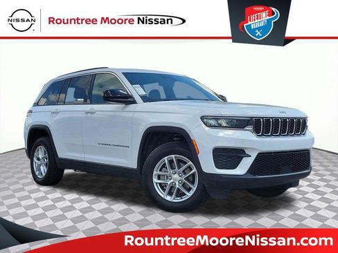 Used 2024 Jeep Grand Cherokee Laredo X AWD/4WD image 1