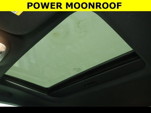 Used 2021 Jeep Grand Cherokee Freedom Edition image 3