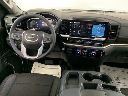 New 2026 GMC Sierra 2500 SLE image 20