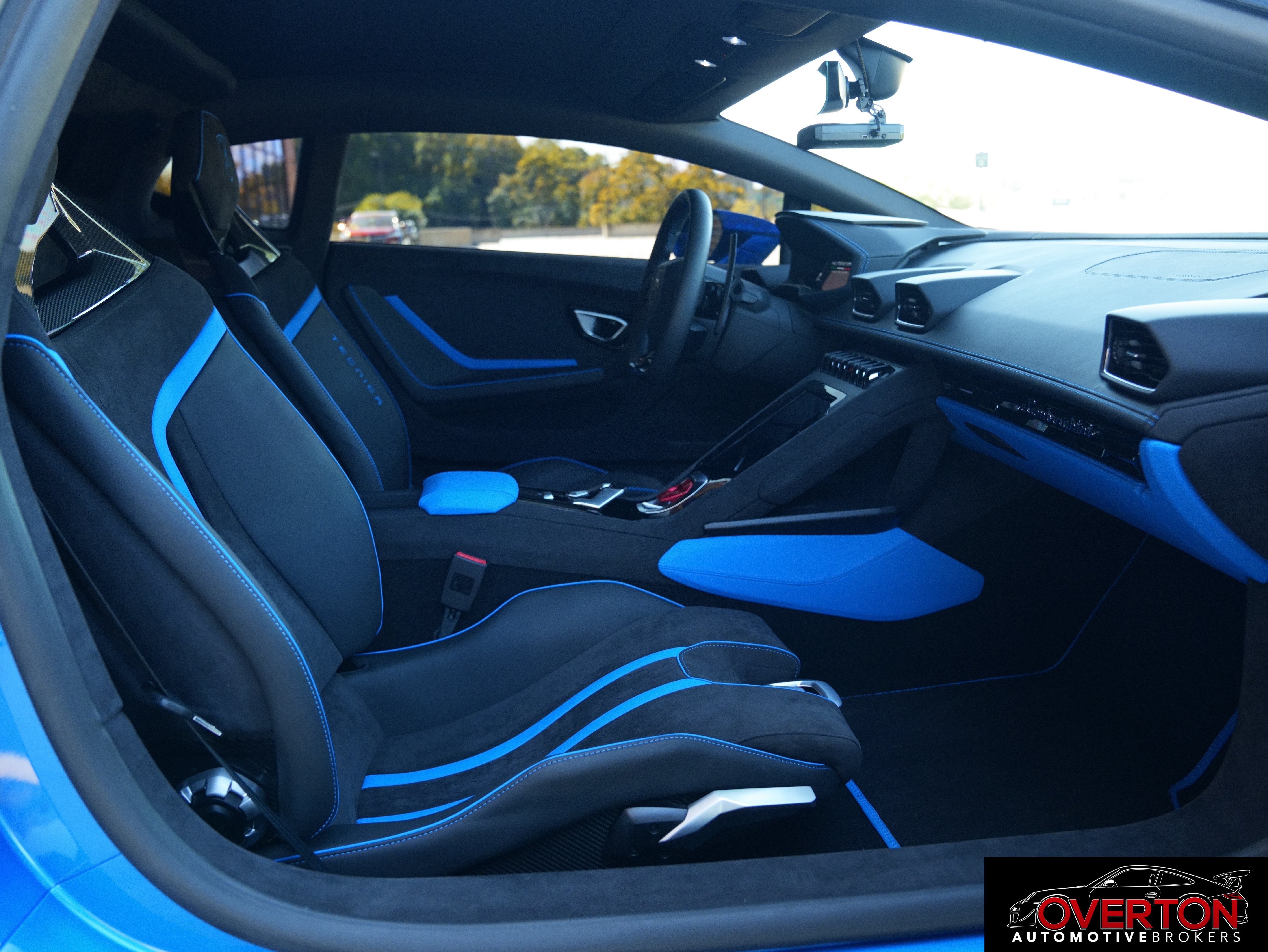 Used 2023 Lamborghini Huracan Tecnica RWD image 34