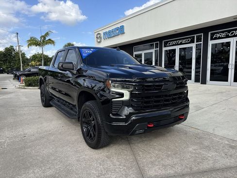 Used 2022 Chevrolet Silverado 1500 LT Trail Boss w/ Convenience Package II image 7