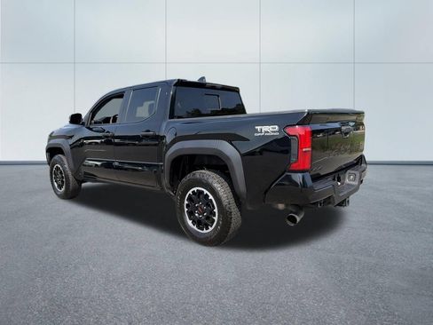 Used 2024 Toyota Tacoma TRD Off-Road w/ TRD Off Road Upgrade Package AWD/4WD image 7