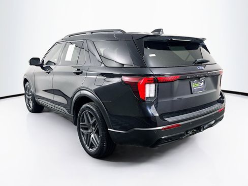 Used 2025 Ford Explorer ST-Line w/ ST-Line Street Pack AWD/4WD image 5