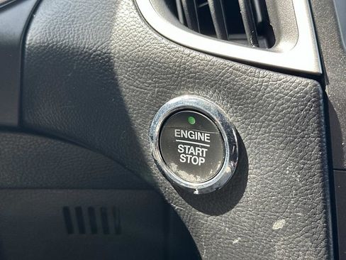 Used 2018 Ford Edge SEL w/ Equipment Group 201A AWD/4WD image 27