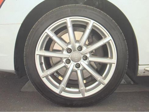 Used 2015 Audi A4 2.0T Premium Plus w/ Technology Package image 8