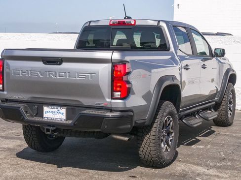 New 2026 Chevrolet Colorado ZR2 w/ Technology Package AWD/4WD image 9