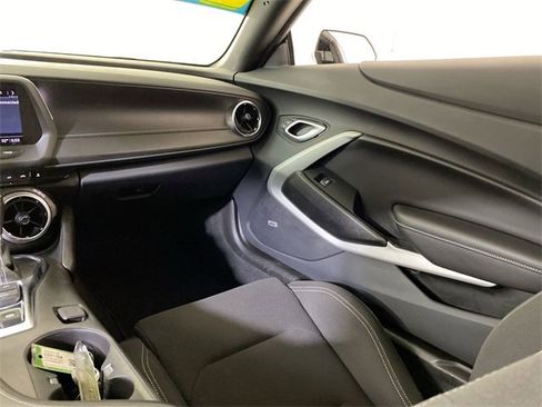Used 2022 Chevrolet Camaro LT w/ RS Package image 11