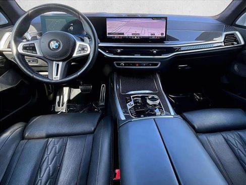Used 2025 BMW X7 M60i w/ Executive Package image 16