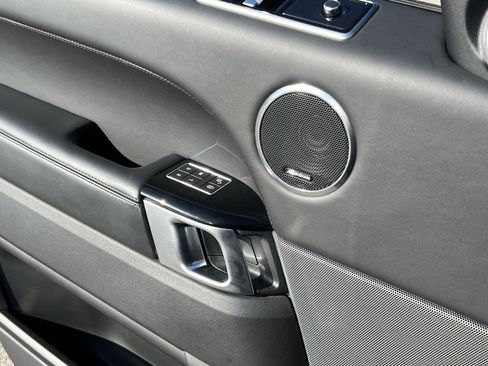 Used 2019 Land Rover Range Rover Sport Autobiography image 29