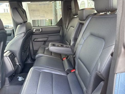 New 2025 Ford Bronco Badlands w/ Sasquatch Package AWD/4WD image 45
