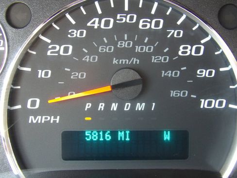 Used 2025 Chevrolet Express 3500 LS RWD image 21