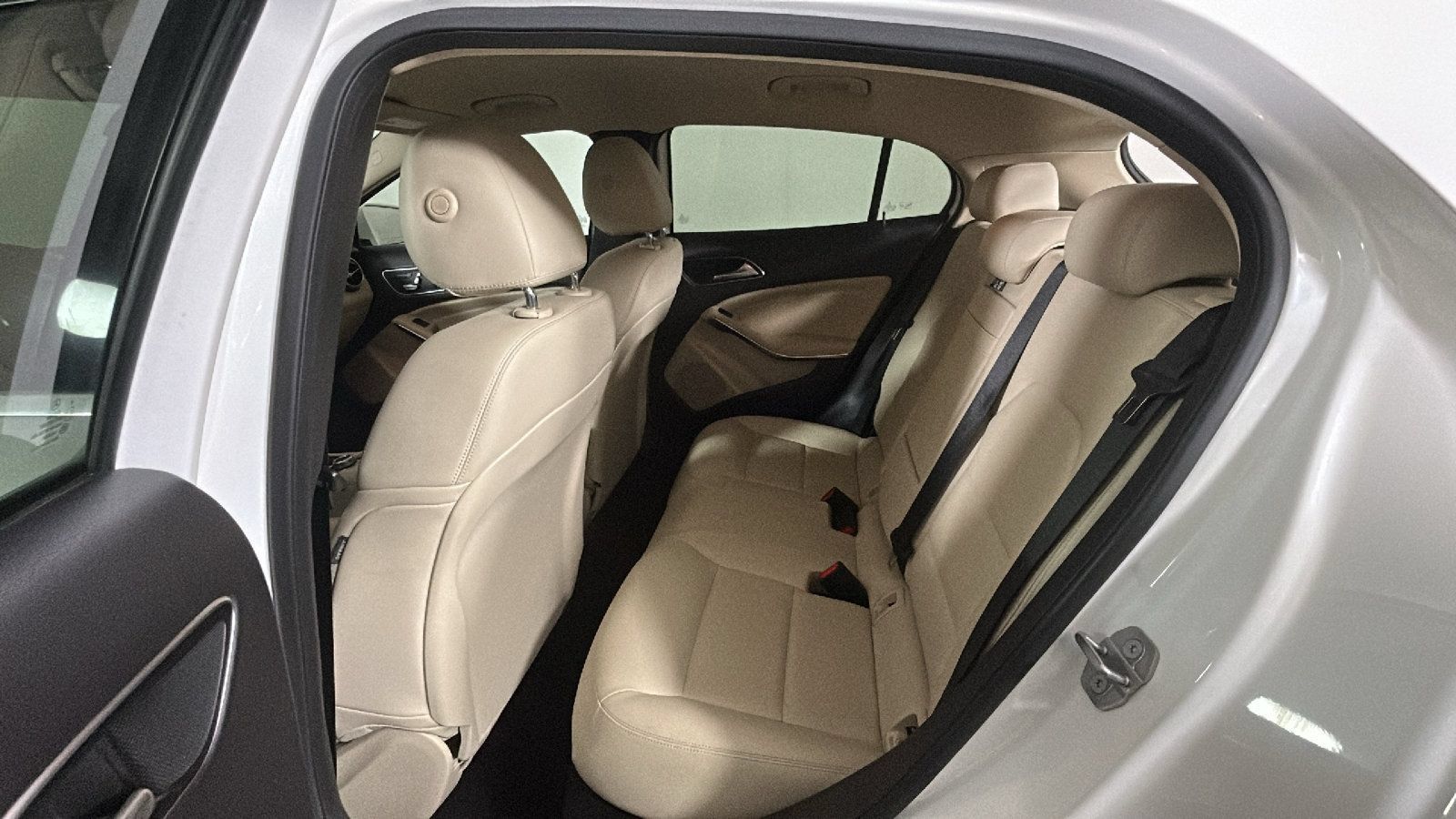 Used 2019 Mercedes-Benz GLA 250 4MATIC image 26