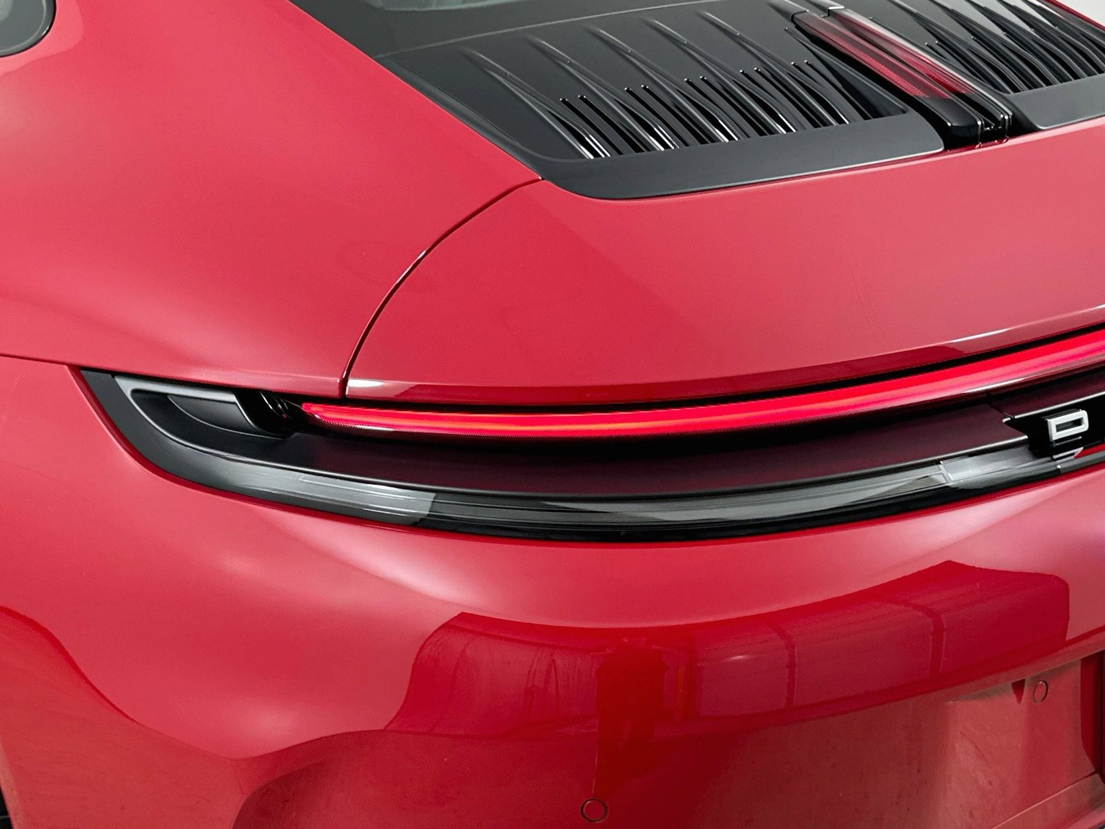 Used 2025 Porsche 911 Carrera S RWD image 11