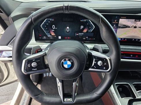 Certified 2024 BMW 760i xDrive w/ Executive Package AWD/4WD image 18