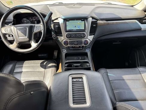 Used 2018 GMC Yukon Denali w/ Open Road Package AWD/4WD image 31