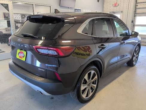 Certified 2023 Ford Escape Platinum image 5