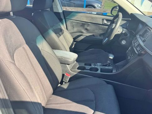 Used 2016 Kia Optima LX w/ Option Group 014 FWD image 15