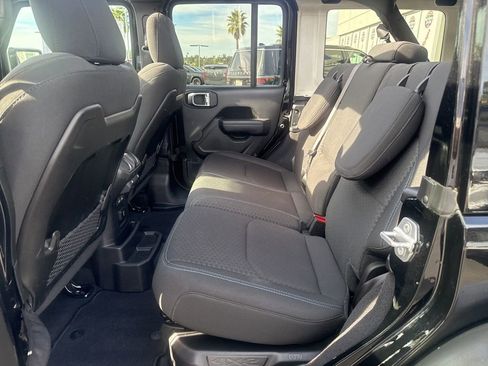 Certified 2025 Jeep Wrangler Unlimited Rubicon 4xe w/ Safety Group image 16