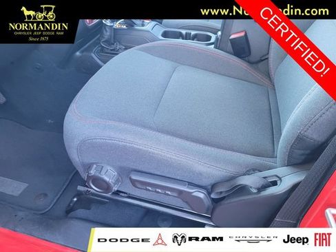 Certified 2026 Jeep Wrangler Unlimited Rubicon AWD/4WD image 17