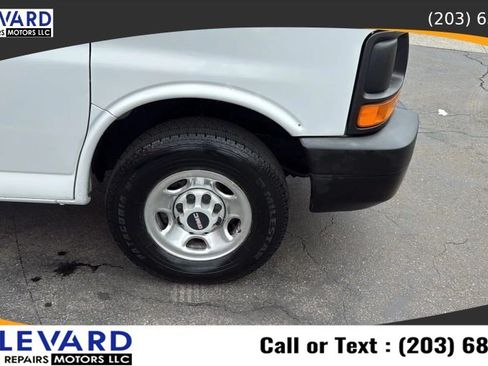 Used 2008 GMC Savana 2500 RWD image 12