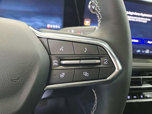 New 2026 Chevrolet Traverse LT image 18