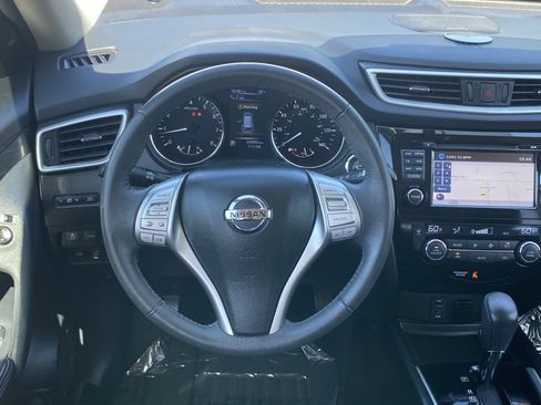 Used 2015 Nissan Rogue SL w/ SL Premium Package AWD/4WD image 10