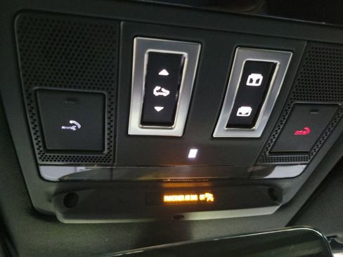 Used 2024 Land Rover Defender 130 Outbound image 21