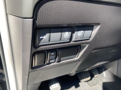 Used 2024 Nissan Armada Platinum w/ Cargo Package image 17