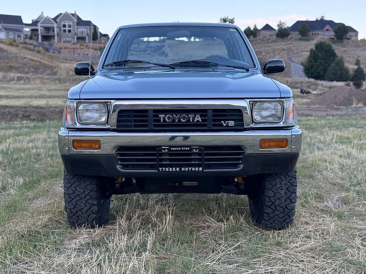 Used 1990 Toyota Pickup Deluxe AWD/4WD image 6