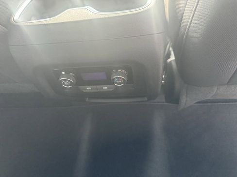 New 2026 Chevrolet Traverse LT image 11