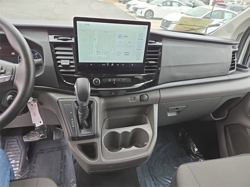 Used 2023 Ford Transit 350 XLT image 22