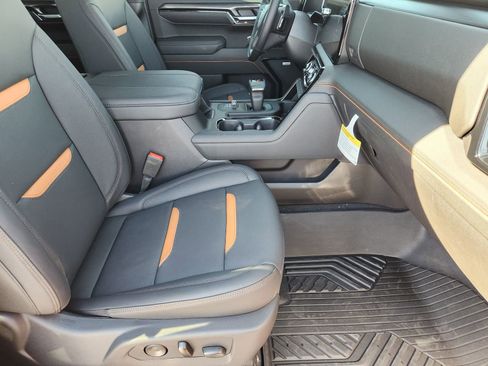 New 2026 GMC Sierra 1500 AT4 w/ AT4 Premium Package image 17