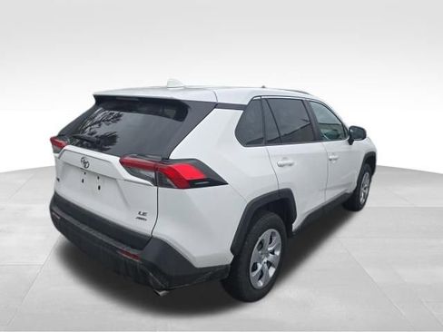 Used 2024 Toyota RAV4 LE image 7