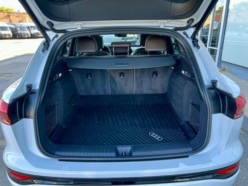 Used 2025 Audi Q6 e-tron Premium Plus w/ Premium Plus AWD/4WD image 8